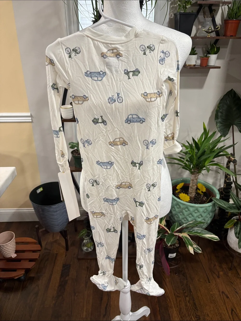 Carter’s Cream Baby Footed Zipper Onesie with Car & Bike Print size 24M